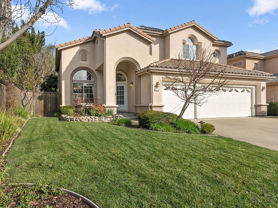 1st image of 3111 Sceptre Dr