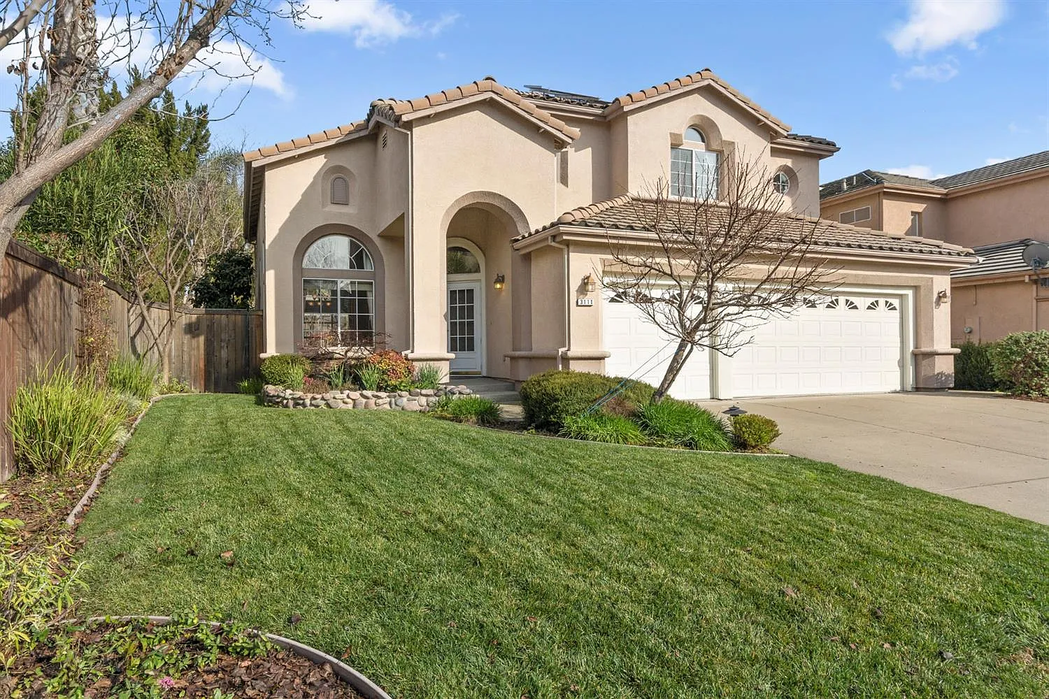 3111 Sceptre Dr photo 1
