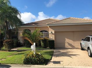 11104 Lakeland Cir, Fort Myers, FL 33913