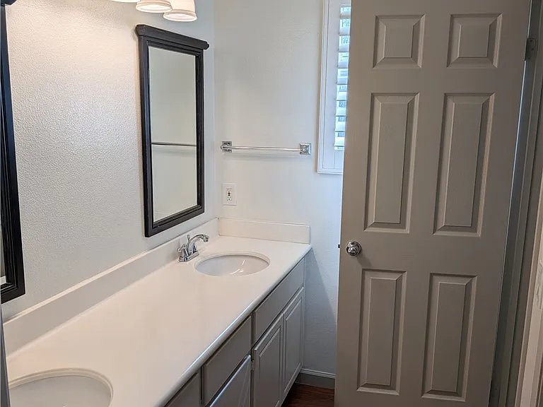 27 Picket Ln — Photo 17