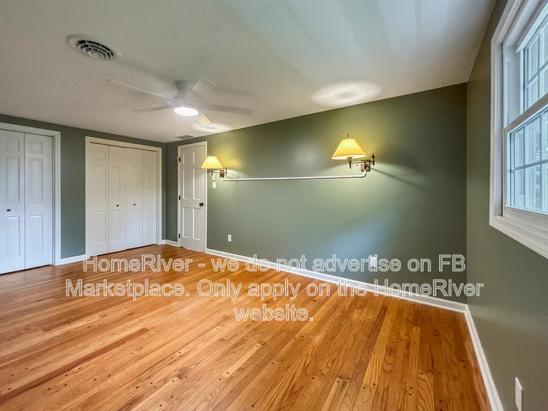 11111 Kings Xing — Photo 13