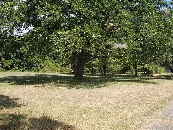 4th image of 2621 Comanche Shadows Ct