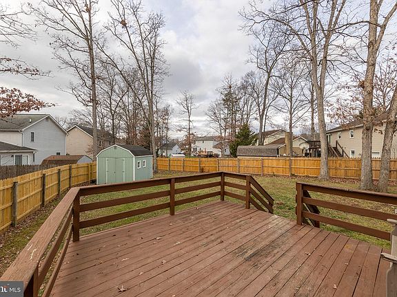 2nd image of 128 Bell Haven Cir