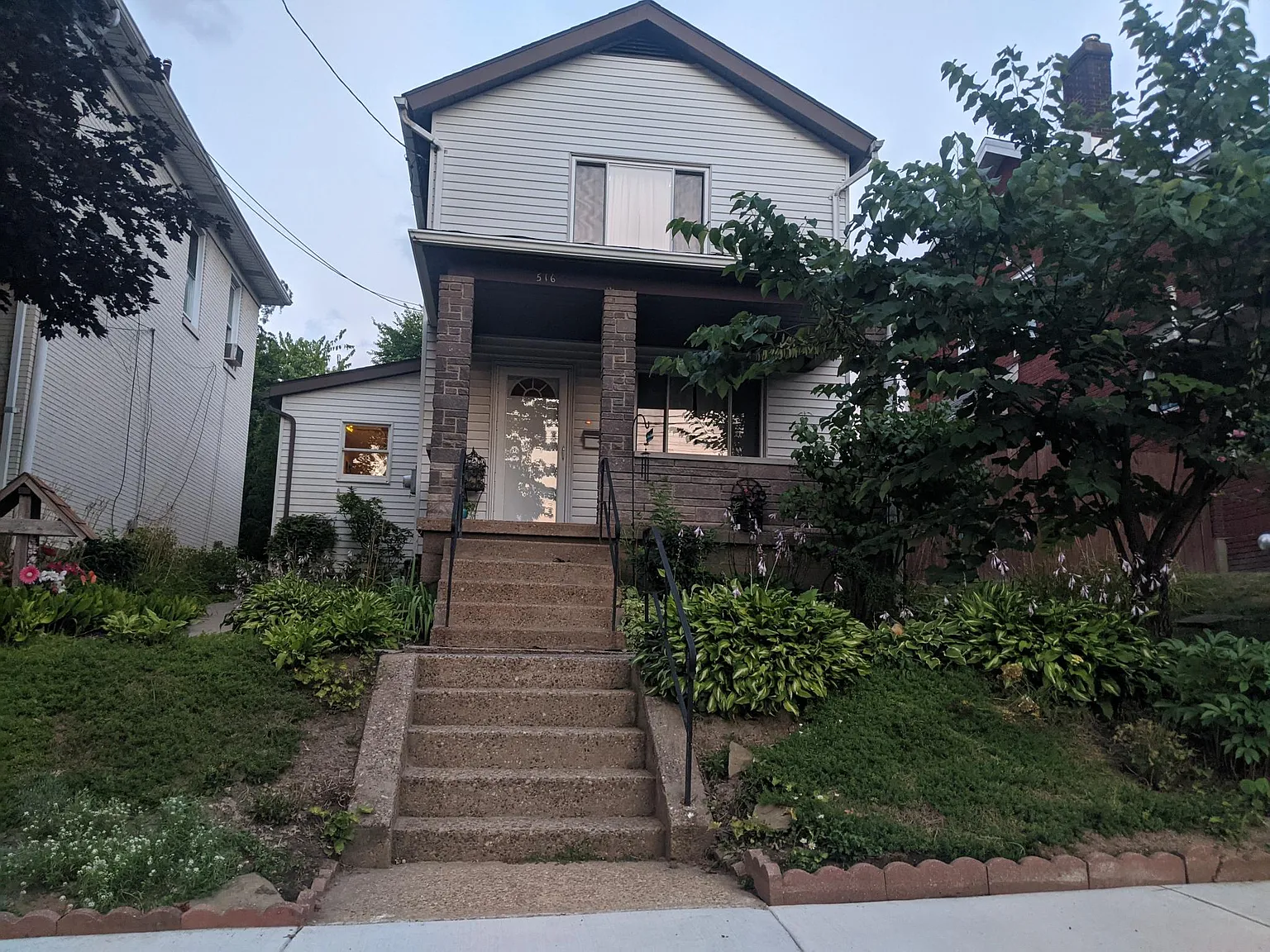 2 bed, 1056 sqft, $1,100 — Photo 1