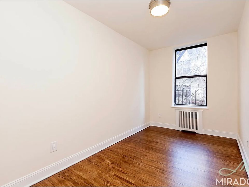 2nd image of 1558 York Ave APT 4B