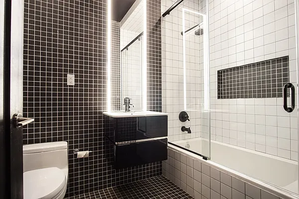 Rented by Lofts and Flats LLC | media 14