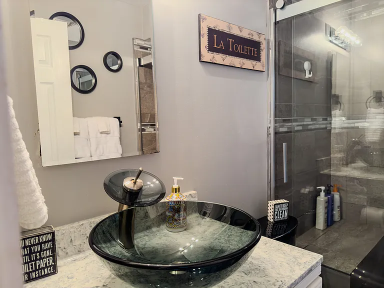 6104 Red Oak Dr #3 — Photo 28