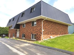 3134 Hillcrest Rd #2, Dubuque, IA 52001