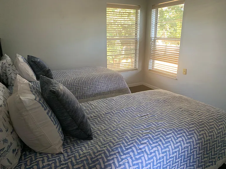 4143 Shore Acres Blvd NE — Photo 5
