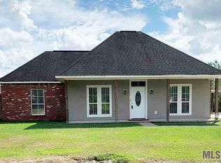 7628 Elmwood Dr, Denham Springs, LA 70706