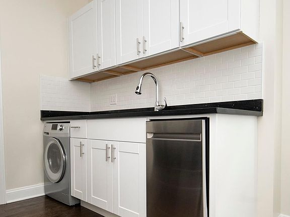 2nd image of 3815-17 N Greenview Ave #3817-1W