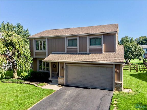 3rd image of 697 Indian Wells Ln
