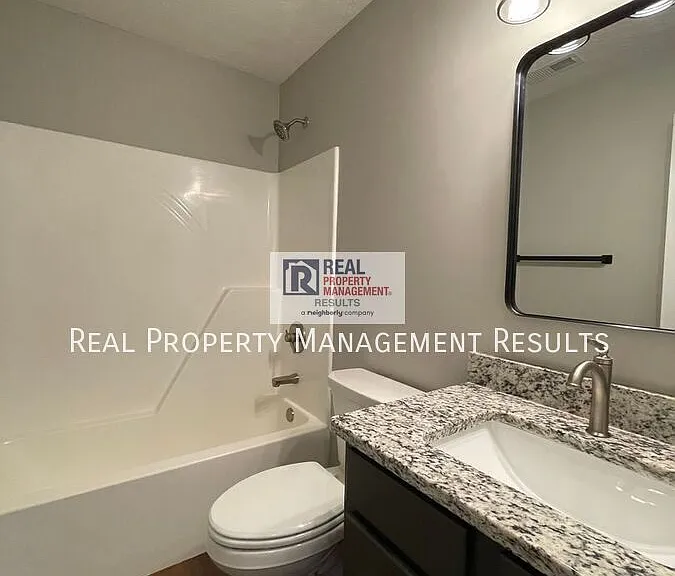 4800 Penrose Dr — Photo 7