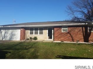 1 Dunn Dr, Belleville, IL 62223