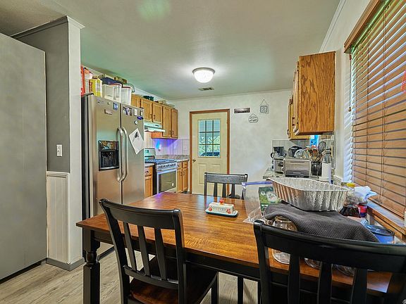 5th image of 102 Fancy Hill Dr