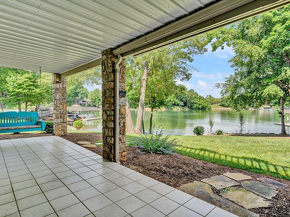 3rd image of 107 Gangplank Cir