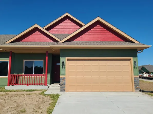 421 Tomte Ter, Lindsborg, KS 67456