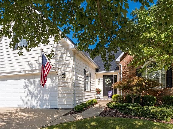 5th image of 2958 Eagle Crest Dr