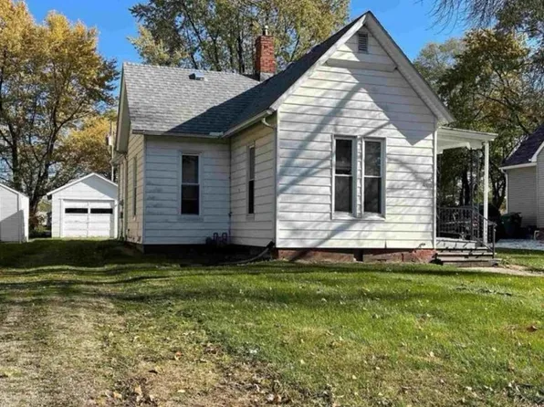 409 N Randolph St, Macomb, IL 61455