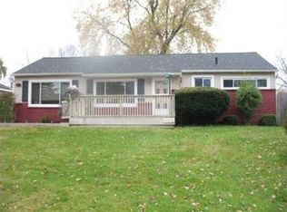 33 Amelia Dr, Schenectady, NY 12309
