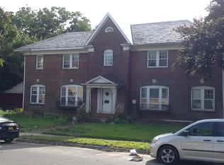31 Oak St, WOODMERE, NY 11598