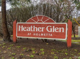 711 Meadow Ct, Helmetta, NJ 08828