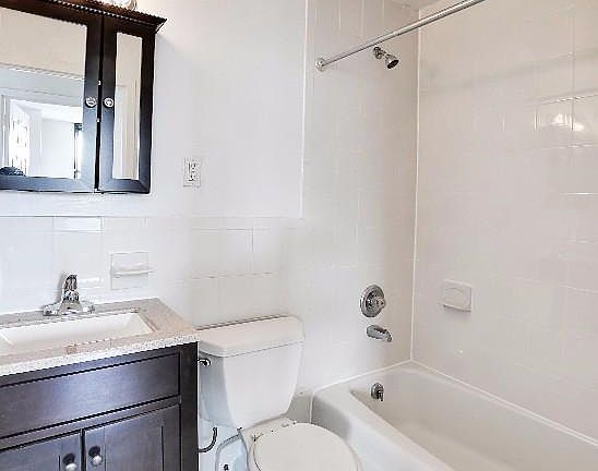 5th image of 3333 Broadway APT E8f