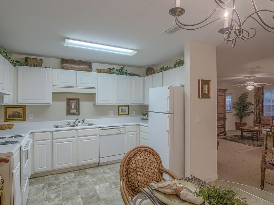 1st image of 100 Twin Oaks Ln #2432