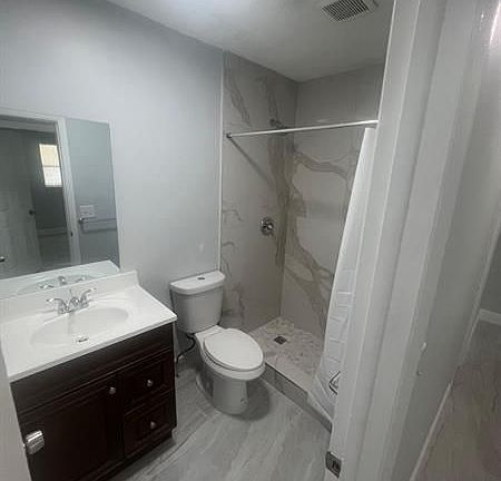 2nd image of 571 Kathy Ln