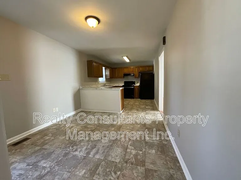 123 Arcaro Dr — Photo 5