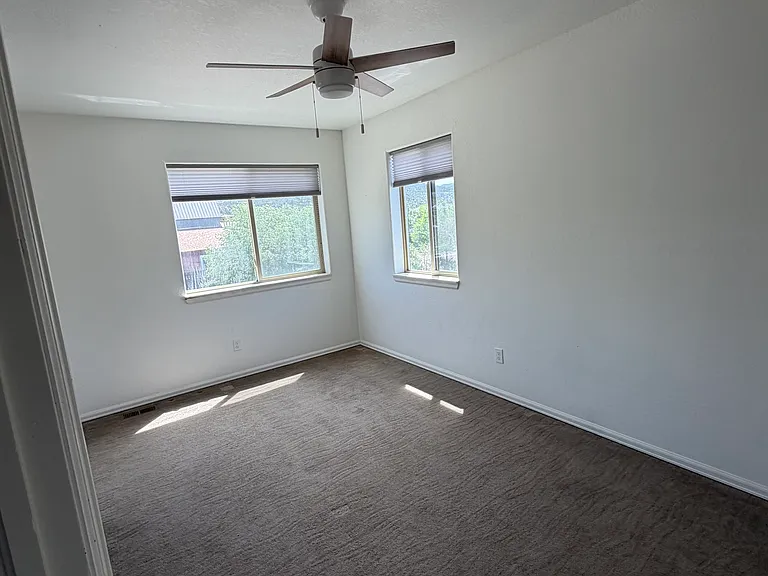 213 S Court St #B — Photo 16