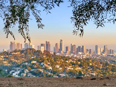 3775 Amesbury Rd, Los Angeles, CA, 90027