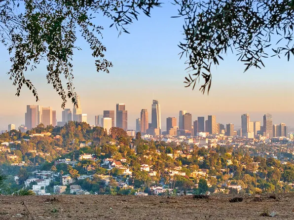 3775 Amesbury Rd, Los Angeles, CA 90027