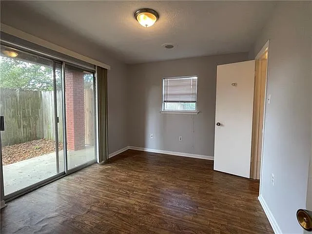5118 Ehret Rd #B — Photo 12