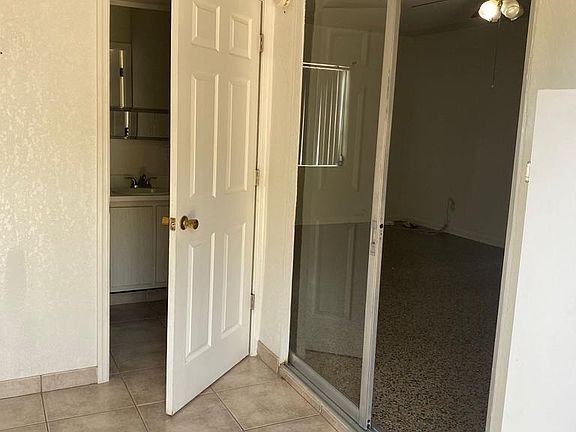 3rd image of 4302 N Lois Ave #1