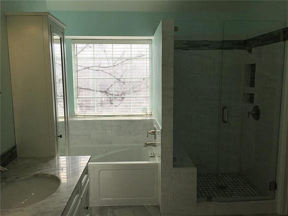 2nd image of 1505 Chester Dr