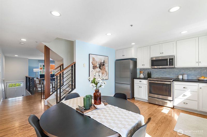 3rd image of 8504 29th Avenue NW