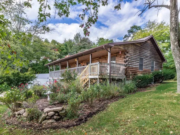 3166 W Millersburgh Rd, Boonville, IN 47601