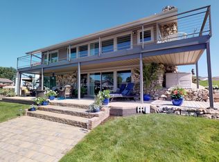 20573 Dolphin Rd, Spirit Lake, IA 51360