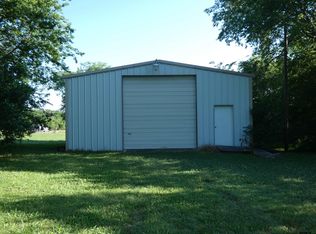 E Wilson St, Talco, TX 75487