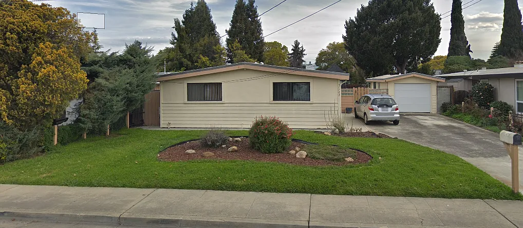 37762 Mosswood Dr photo 1