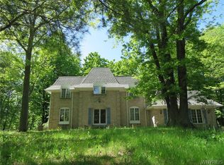 15 Gothic Ledge Lockport Town, Lockport, NY 14094