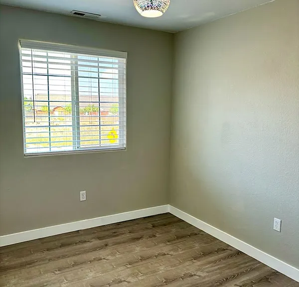 996 W Greens Lake Dr — Photo 12