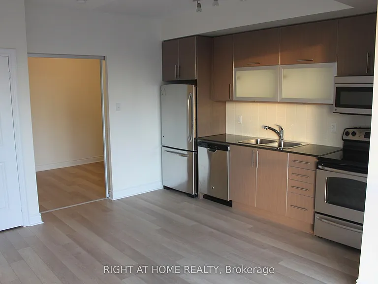 28 Ted Rogers Way #2505 — Photo 20