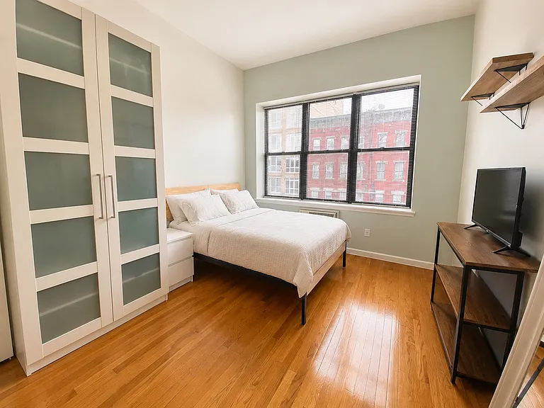 705 Grand St #3C — Photo 4