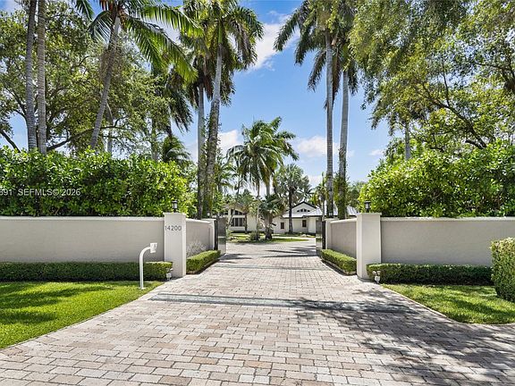 2nd image of 14200 Farmer Rd