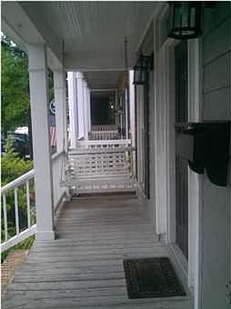 3rd image of 601 E Government St