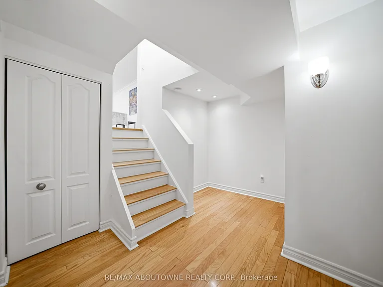 481 Anthony Dr — Photo 28