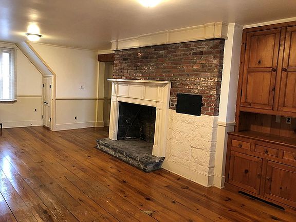 1st Floor apartment