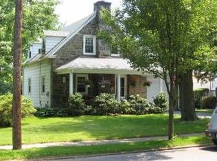 1423 Dorchester Rd, Havertown, PA 19083